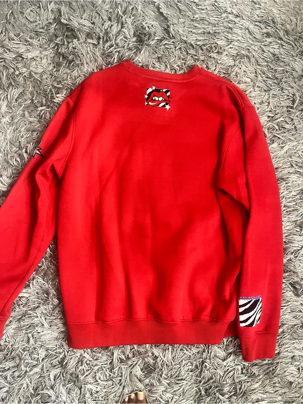 Screenshot Men’s Red Graphic Crewneck Sweatshirt Size 2XL - Picture 3 of 4